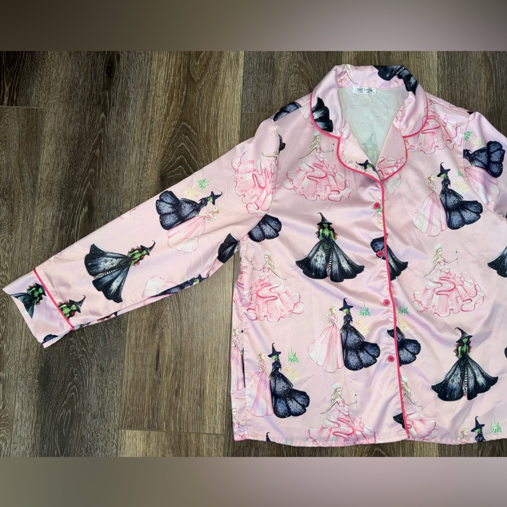 SHESHOW Wicked Print Pink Satin Pajama Set Women’s 💗Size M💚 LIKE NEW! - Picture 3 of 15